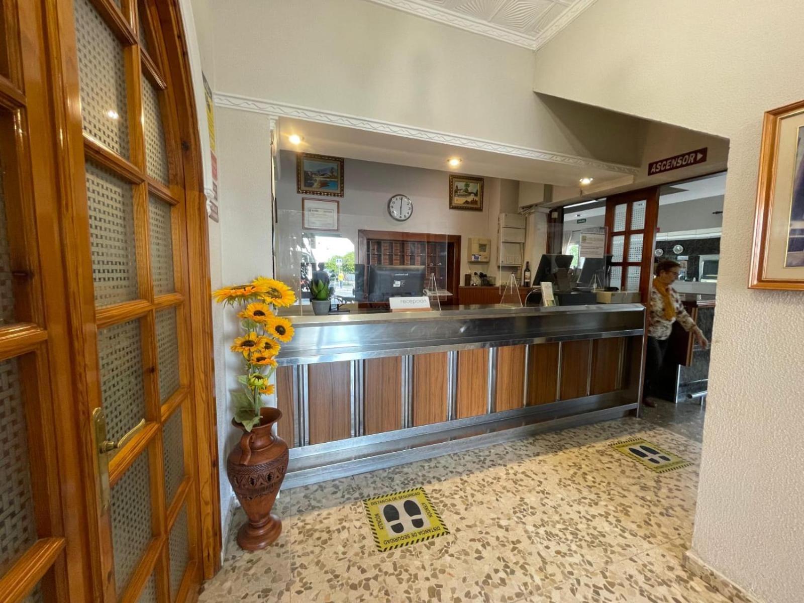 El Faisan C&r Hotel